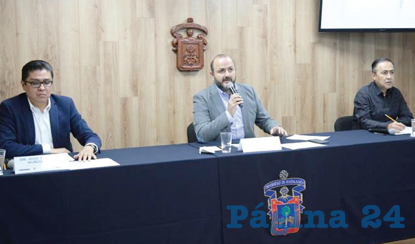 En el reporte semanal de la Sala de Situación en Salud de la UdeG, el rector Ricardo Villanueva recalcó que la estrategia de que las personas se resguarden en su casa debe mantenerse hasta llegar a 60 por ciento, para permitir “aplanar la curva de contagios” y evitar que el sistema de salud se vea rebasado/Foto: Cortesía