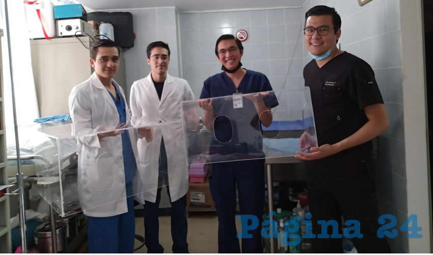 La Universidad Autónoma de Aguascalientes hizo entrega de cuatro dispositivos protectores para intubación
