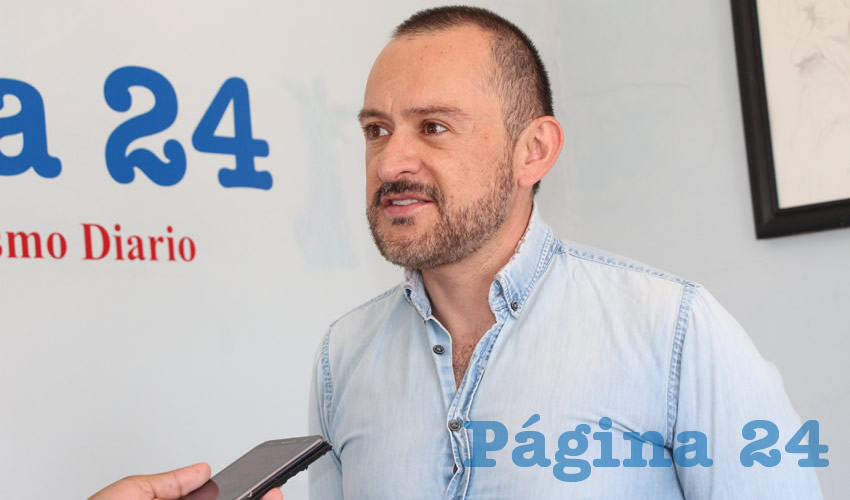 Raymundo Moreno Romero, presidente de la organización Orgullo Zacatecas e integrante de la campaña “#Yotedefiendo” (Foto Archivo Página 24)
