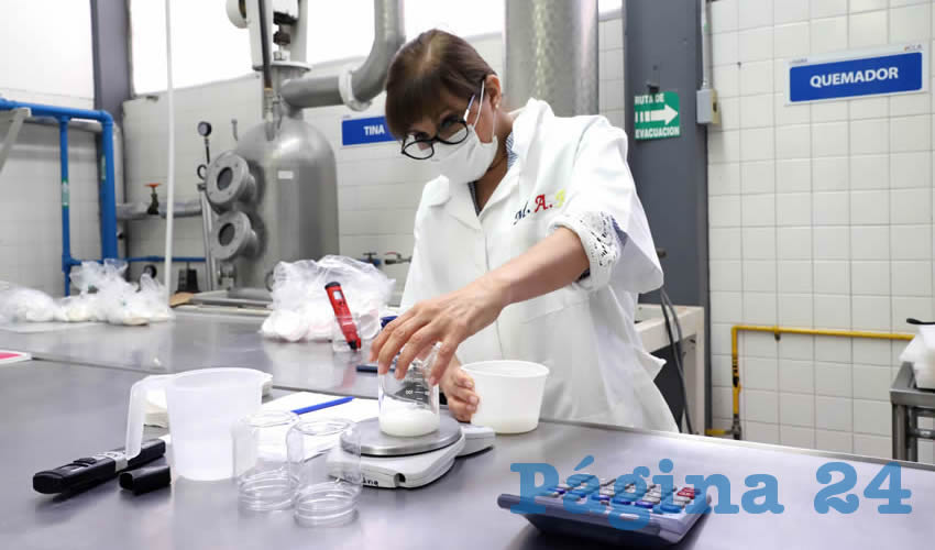 El gel no tendr&aacute; el olor caracter&iacute;stico al vinagre, adem&aacute;s de que se reforz&oacute; con suavizante de manos, con la intenci&oacute;n de que pueda ser utilizado constantemente