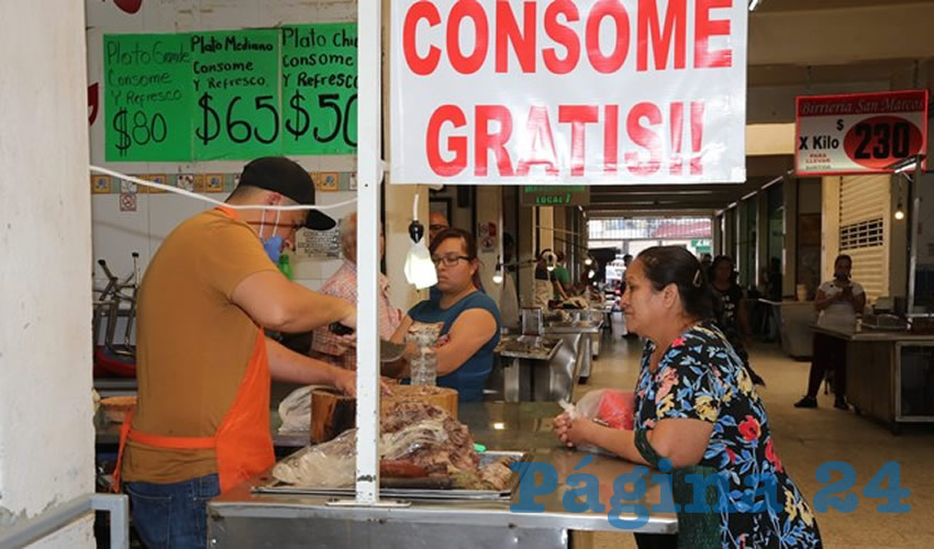 En Birriería Junior, en el mercado Juárez, preparando una rica birria para llevar y desayunar en casa