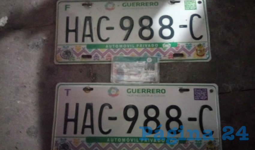 Un juego de las láminas que, de acuerdo a conductores, adquirieron a través de plataformas digitales