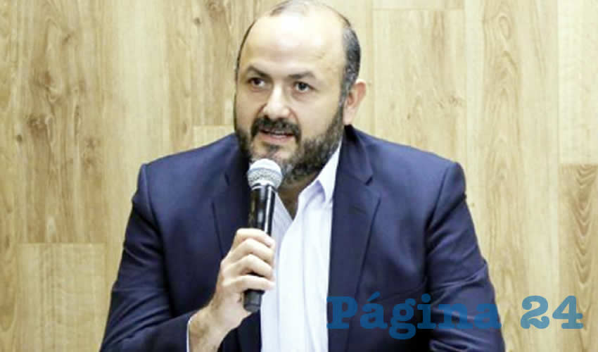 “Es momento de ser flexibles, de ser sensibles, creativos y tenemos que poner, todos los universitarios, estas condiciones para garantizar un trato equitativo”, declaró el rector Ricardo Villanueva, tras señalar que el semestre 2020-A no se perderá, sino que se concluirá en línea/Foto: Cortesía