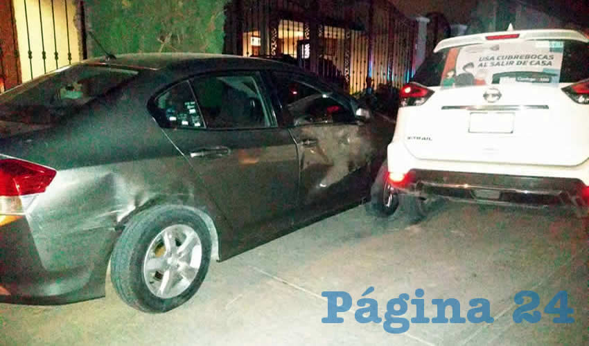 La camioneta Nissan blanca, que conducía Jorge López Martín, se estrelló con su costado izquierdo contra la lateral derecha del carro Honda Gris
