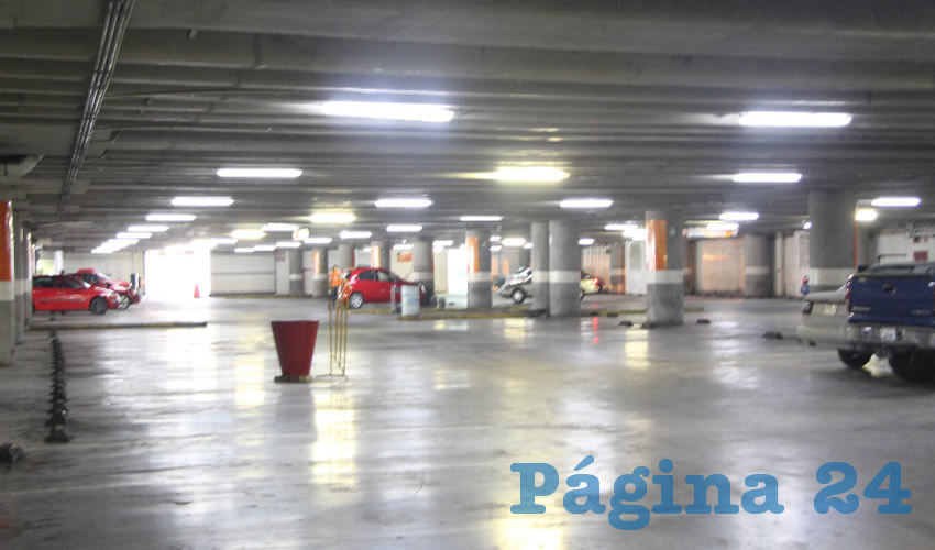 Los Módulos de Pago y Oficinas Atenderán por Medio de Internet (Foto: Rocío Castro Alvarado)