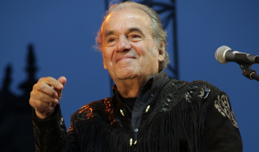 Óscar Chávez, cantante, compositor y actor mexicano (Foto: Archivo/Cuartoscuro)