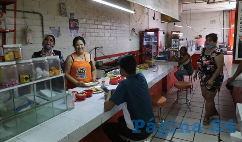 En Tacos y Gorditas Los Brothers, en el mercado Morelos, hay desayunos para llevar a casa y convivir con la familia