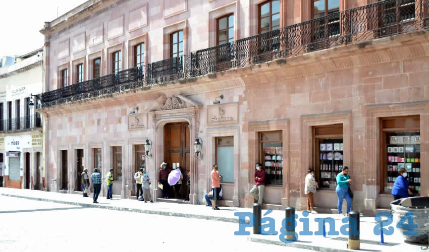 Sin planes de prevención en los bancos (Foto: Merari Martínez)