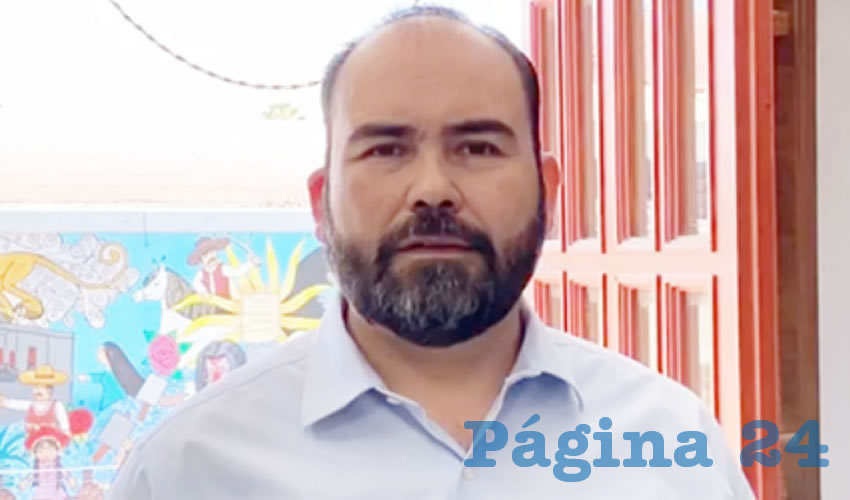 Según el alcalde Juan González, a los comerciantes de artesanías se les decomisó artesanía y se les impuso multa que “no pasa de 530 pesos”, esto porque “estaban en un espacio público sin la autorización correspondiente, además de que realizaban una actividad considerada como no esencial en este momento” /Foto: Archivo Página 24
