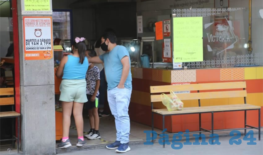 En gorditas Victoria venden para llevar a casa y convivir con la familia