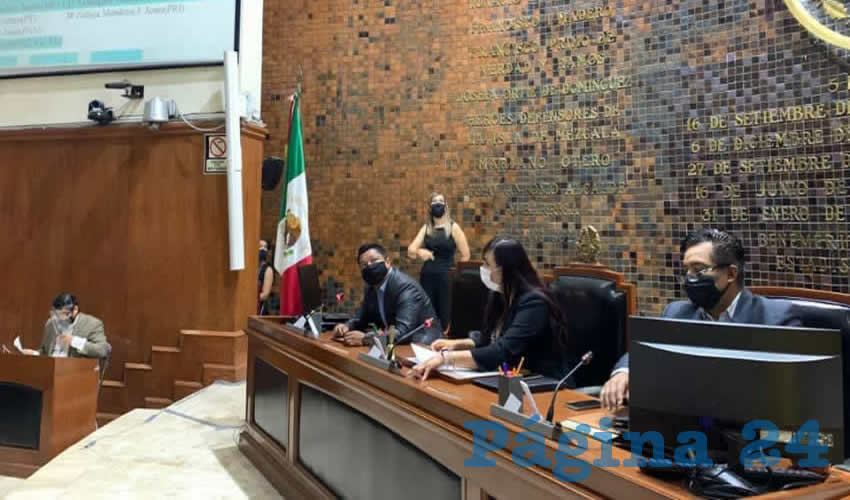 En sesión de Pleno extraordinaria del Congreso, los legisladores avalaron la venta de las propiedades de SyT para pagar deuda del OPD al gobierno del estado y al Ipejal/Foto: Cortesía