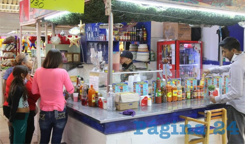 En Mariscos 4 Hermanos, en el mercado Terán, hay desayuno para llevar a casa y disfrutarlo con la familia