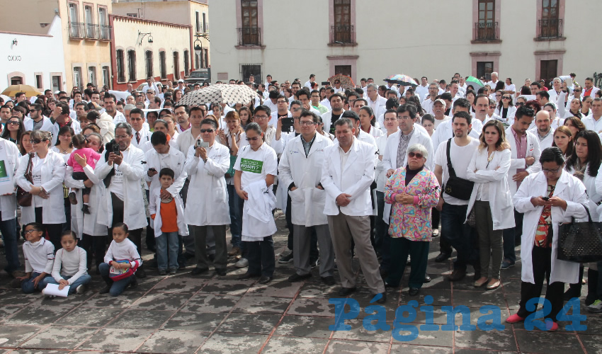 Consideraron que es obligación del instituto dotar del material a cada trabajador, cuando es responsabilidad de esta dependencia (Foto Archivo Página 24)