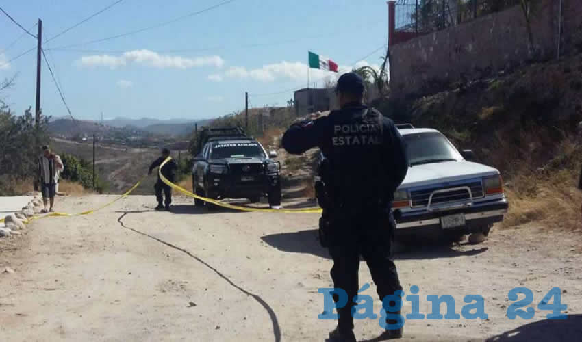 El camino de terracería que conduce al panteón