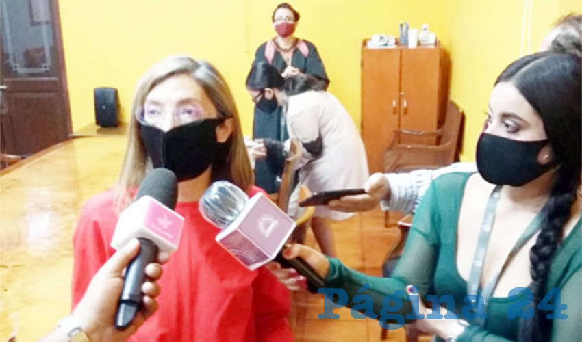 La diputada Mara Robles detalló que con la normativa desaparecerán las evaluaciones docentes, se regulará el uso de los celulares en los niños, y se crearán consejos escolares, entre otros cambios