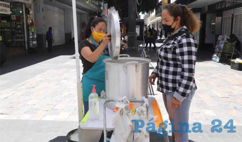 En Tamales Andy, en el pasaje Juárez, hay venta de tamales y atole para llevar a casa
