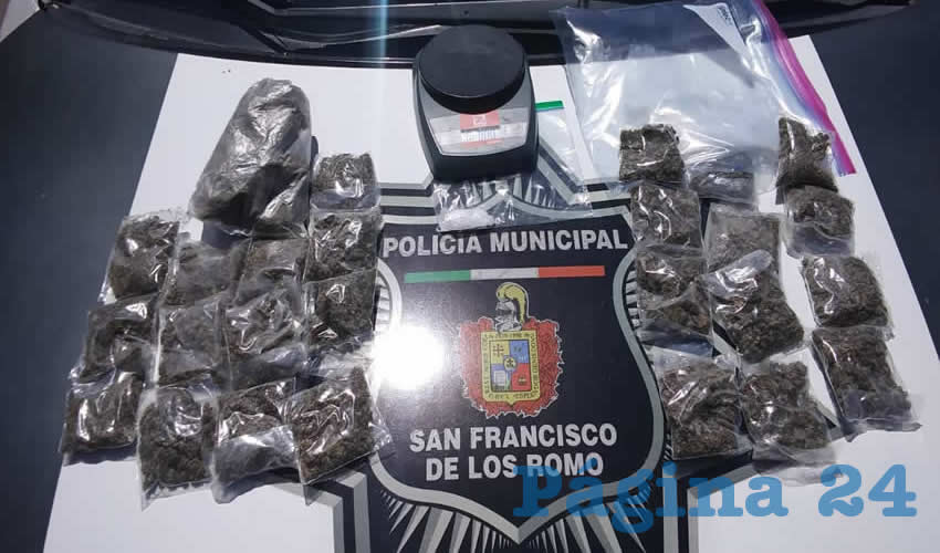Los 26 envoltorios de mariguana y uno de &ldquo;crystal&rdquo;, que ten&iacute;a listos para su venta Jorge Humberto &ldquo;N&rdquo; &ldquo;N&rdquo;, de 38 a&ntilde;os de edad