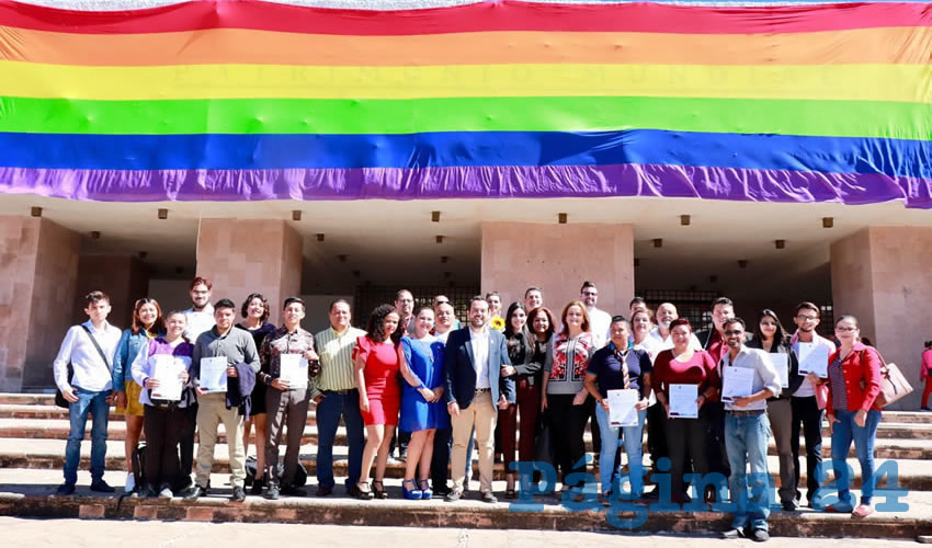 Ulises Mejía Haro reconoció a las y los activistas de Zacatecas que han luchado por ofrecer mayores garantías a la comunidad lésbico, gay, bisexual y trans en Zacatecas