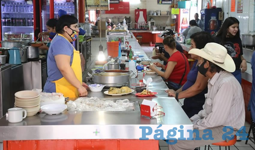 En la cocina econ&oacute;mica la Mensajera, del mercado Morelos, pida su platillo favorito y desayune en casa