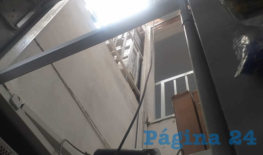 Los cables se reventaron y el elevador se fue a pique, en el negocio Fusibles Protecci&oacute;n