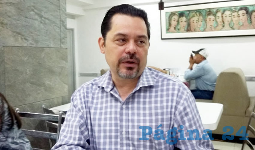 “Si no permitimos que se abran ya este tipo de comercios, difícilmente vamos a poder mantener el número que antes de la emergencia teníamos, de los negocios que se tenían”, advirtió el regidor por Morena en Guadalajara/Foto: Francisco Tapia
