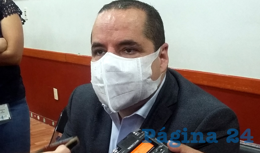 Ley exige presentar pruebas, pero legisladores las considerarán como si las hubieran aprobado. “Serían elegibles ya que hay una orden judicial que nos impide a nosotros aplicárselos”, dijo el legislador Enrique Velázquez/Foto: Francisco Tapia