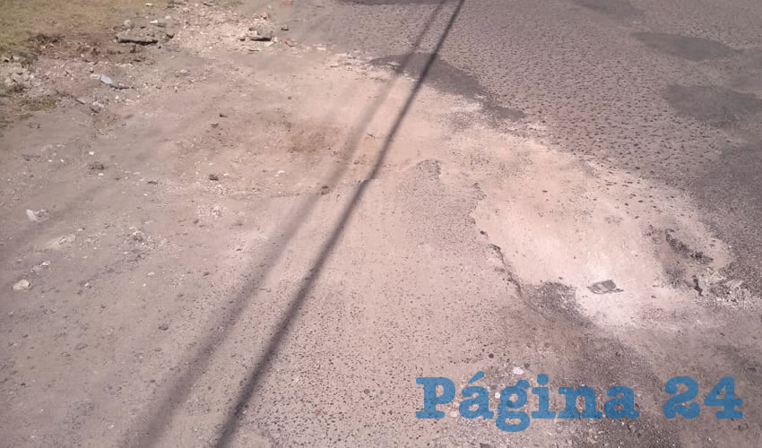 Está bien peligroso andar en cualquier vehículo por estas calles de Tonalá; incluso los peatones pueden sufrir accidentes de gravedad, por lo que habitantes de la colonia El Rosario llamaron a su presidente municipal a mejorar sus vialidades/ Foto: Francisco Tapia