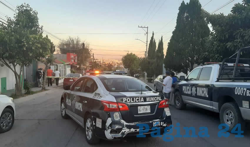 Un sujeto identificado como &ldquo;El Pepino&rdquo; se salv&oacute; de ser asesinado sobre la calle Circuito Laurel Poniente 