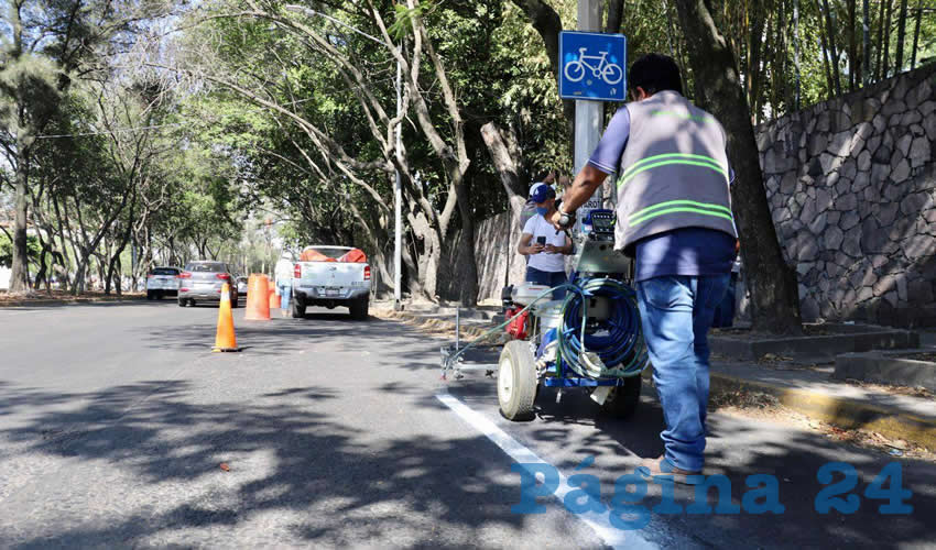El alcalde de Guadalajara explicó que la intención de estas ciclovías es inhibir riesgos de contagio en el camión; de esta forma, el transporte alternativo permite