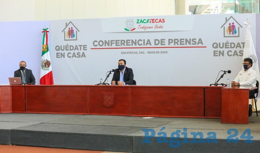 Jaime Flores Medina y Gustavo Fernández Medina, director del Centro de Comando, Control, Cómputo y Comunicación (C5), informaron acerca de las estadísticas y acciones sobre los índices delictivos realizados desde las diversas corporaciones y dependencias del gobierno del estado, así como en conjunto con las fuerzas municipales y federales (Foto: Cortesía)