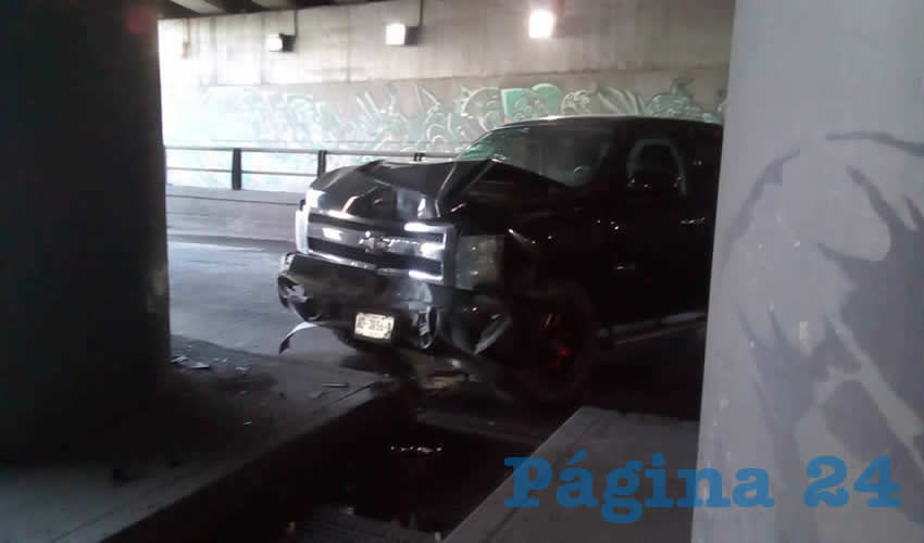En esta posición terminó la camioneta Chevrolet Silverado que conducía el borracho Enrique “N” “N”, de 47 años