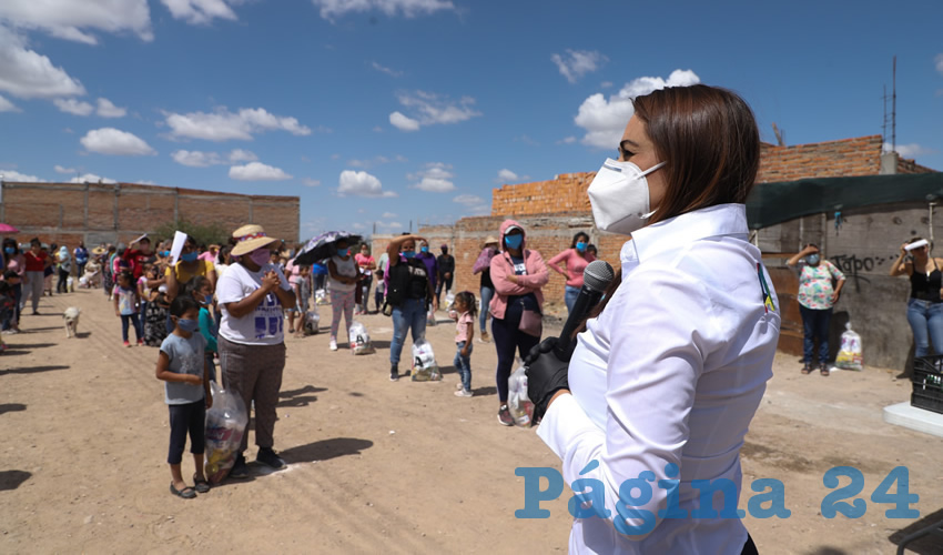 Tere Jiménez distribuyó más de mil apoyos en comunidades rurales de la capital