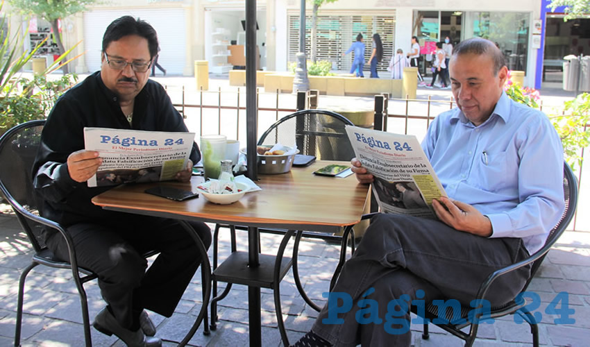 En restaurante Las Antorchas desayunaron Fernando Alf&eacute;rez Barbosa y Jes&uacute;s Rangel de Lira