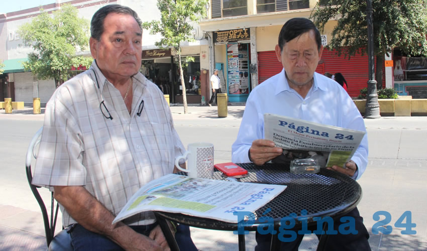 En Caf&eacute; San Marcos desayunaron Rafael Garc&iacute;a y Arturo D&iacute;az Ornejas