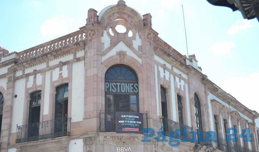 Empresarios de la Asociación de Centros de Esparcimiento Social del Estado de Zacatecas (ACESZ) aseguraron que están trabajando en el protocolo anticoronavirus, de la mano autoridades del sector salud y ayuntamientos para avanzar en el tema de la reapertura de bares y discotecas (Foto Merari Martínez)
