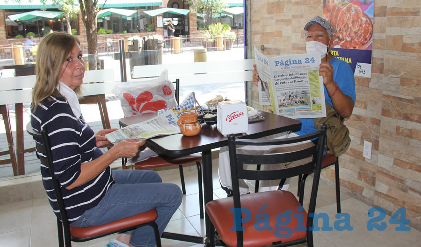 En el restaurante La Madero desayunaron Patricia Esparza Campos y Mauro D&iacute;az Moreno