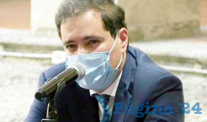 Juan Partida, secretario de Hacienda de Jalisco, se limitó a callar cuando se le cuestionó sobre las absurdas reasignaciones en el presupuesto, ya que se redujeron temas ya asignados en salud, así como en promoción económica. También hizo mutis cuando se habló de la inyección de recursos al hospital Ángel Leaño/Foto: Francisco Tapia