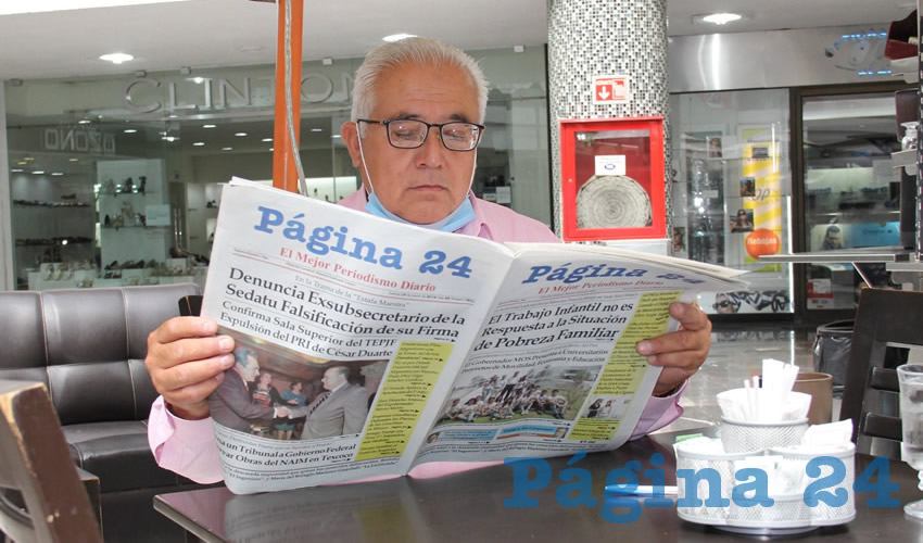 Enrique Hern&aacute;ndez Gonz&aacute;lez desayun&oacute; en Viva Caf&eacute;, en El Pari&aacute;n