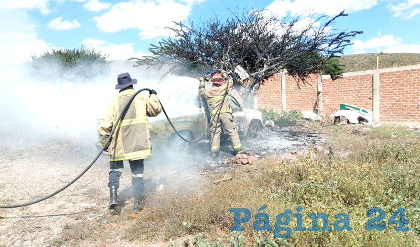 Incendio de camioneta