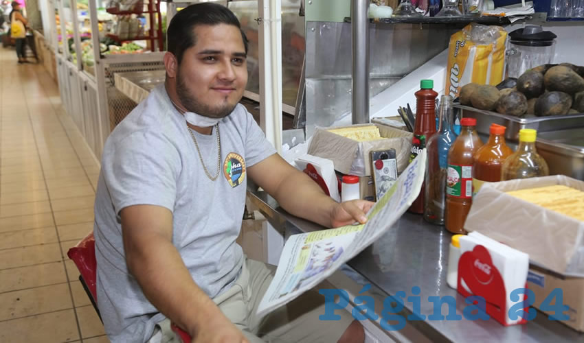 En Mariscos 4 Hermanos desayun&oacute; Jaime L&oacute;pez Valtierra