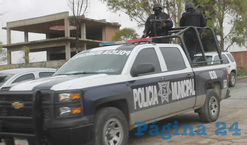 Los policías en la comunidad de Rancho Grande