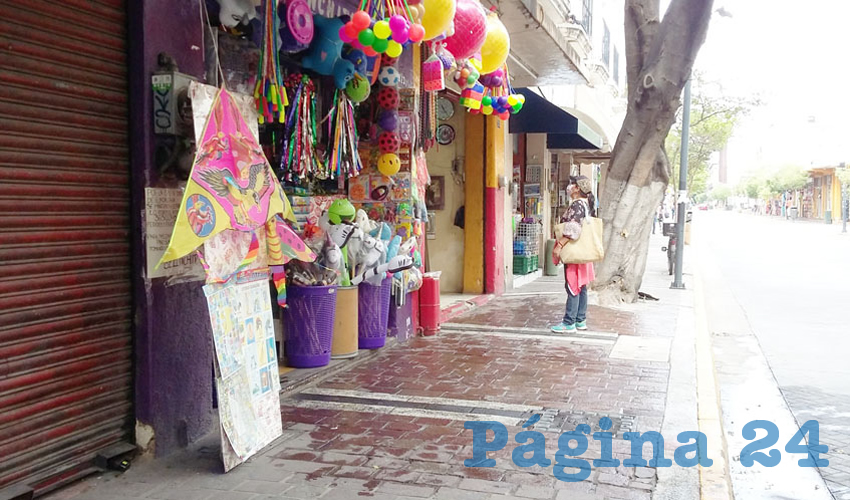 Persisten los trabajos de remodelación de esta calle; sin embargo, pese a que está cambiando el aspecto de la zona, ha causado fuerte impacto en las ventas, pues “hay días en que no vendemos definitivamente nada”, señalaron/Foto: Francisco Tapia