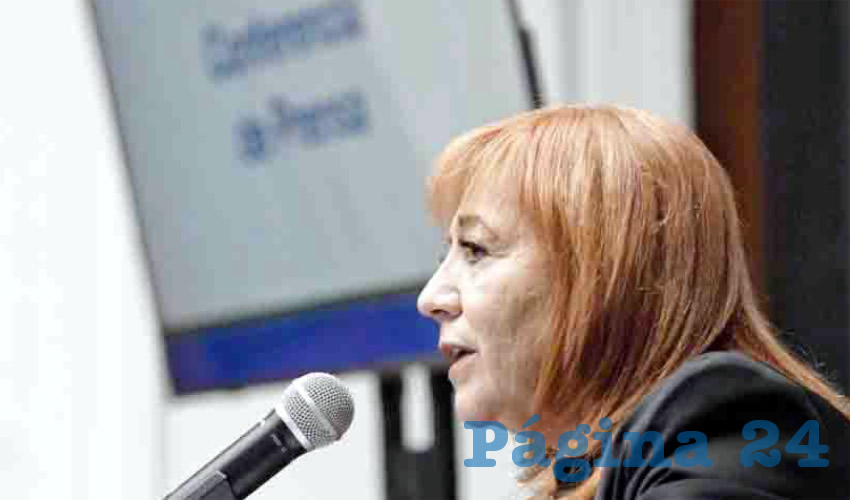 Rosario Piedra, titular de la CNDH, dijo que el pasado 8 de junio fue amenazada de muerte a través de mensajes en su teléfono celular; atribuye el ataque al hecho de que la Comisión atrajo el caso de Giovanni López, por lo que le “recomendaron” no meterse con el gobernador Enrique Alfaro/Foto: Octavio Gómez