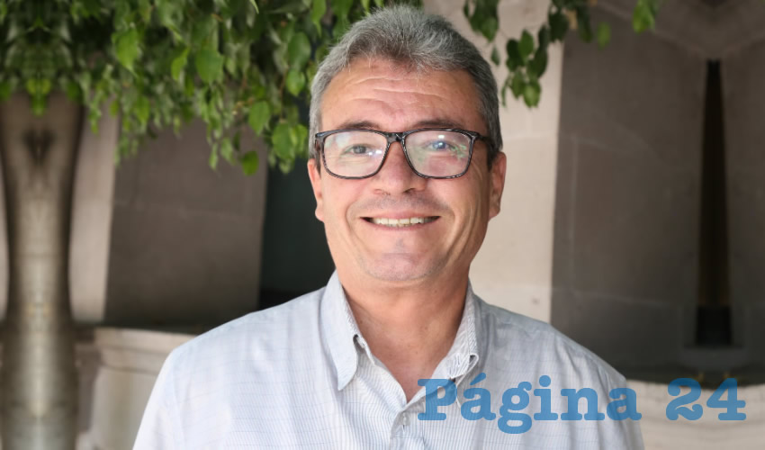 Rafael Román Esqueda, asesor legal del SUTEMA (Foto: Eddylberto Luévano Santillán)