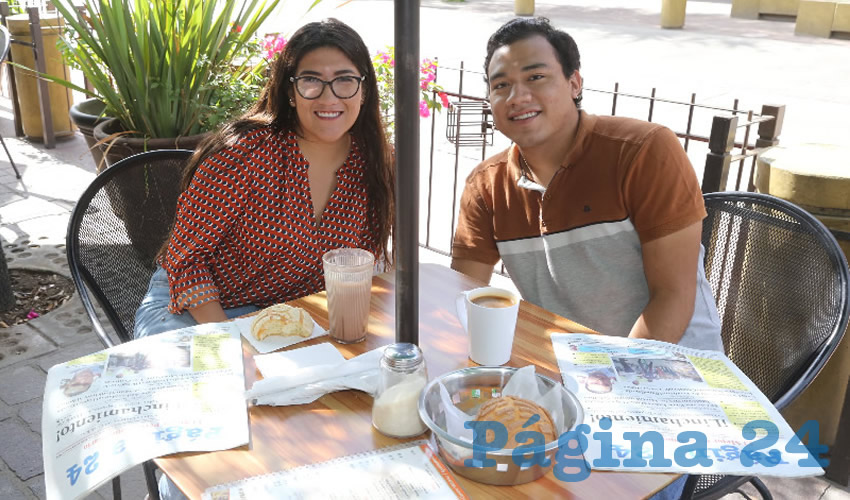En Las Antorchas compartieron el pan y la sal Ivonne Torres Esparza y Jorge Esparza Gonz&aacute;lez 