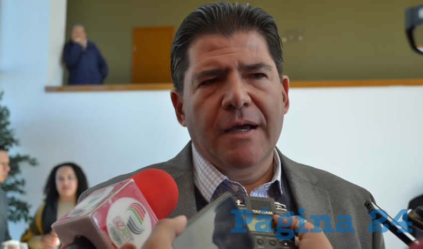 Víctor Rentería López, titular de la Secretaría de Administración (Foto: Archivo Página 24)