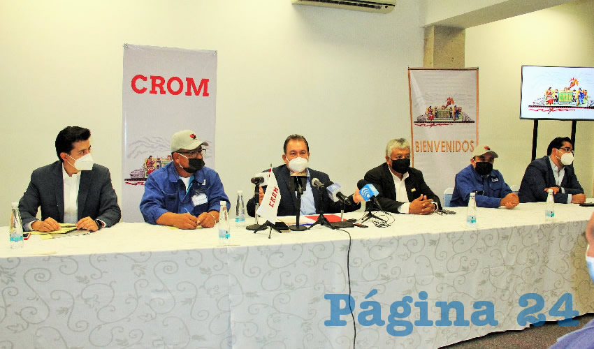 Conferencia de prensa de Rodolfo Gonz&aacute;lez Guzm&aacute;n, dirigente nacional de la CROM (Foto: Juan Fernando Reyes Ortega)
