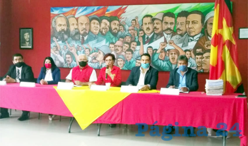 Aquí no tenemos una estructura formal, no estamos con un posición efectiva, la inacción es una forma de traición y yo no voy a traicionar a mi país ni al presidente”, manifestó el líder del grupo de Morena que –junto con sus adheridos– se cambiará al PT/Foto: Francisco Tapia