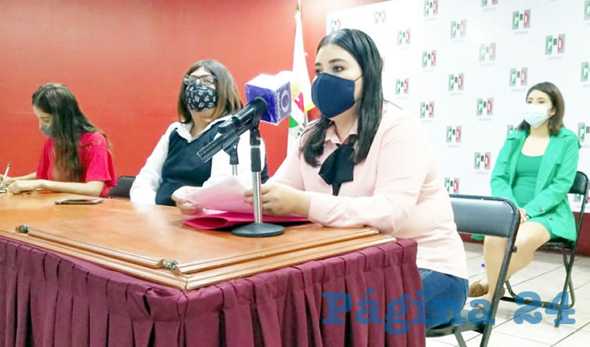 “Ya basta de servidores públicos que se aprovechan de sus cargos para violentar a las mujeres, no podemos seguir permitiendo que ese tipo de acciones queden impunes”, tronó Laura Haro, del PRI nacional/Foto: Francisco Tapia