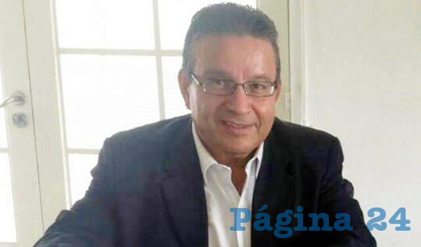 Con su cortedad de miras, Enrique Alfaro y sus asesores plantean sacrificar la economía por la salud, cuando miles de personas viven al día y deben trabajar para llevar el pan a la mesa, señaló José de Gerardo Gutiérrez, psicólogo y académico de la UdeG, quien llamó al mandatario a considerar un manejo interdisciplinario para contener los efectos que tendría una decisión de este tamaño/Foto: Francisco Tapia